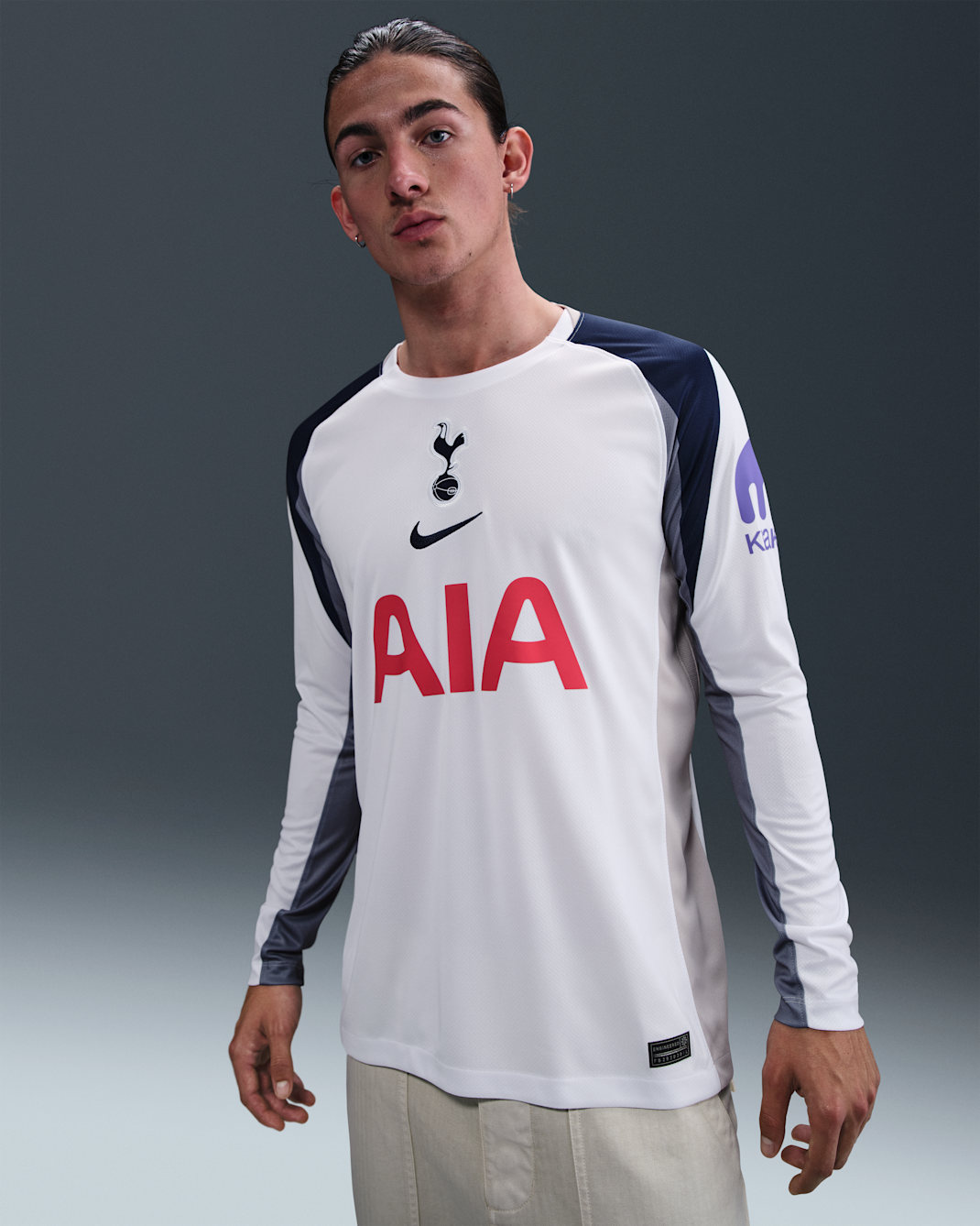Tottenham Hotspur 2025/26 Stadium Home Men's Nike Dri-FIT Football Replica Long-Sleeve Shirt - White/Light Iron Ore/Binary Blue