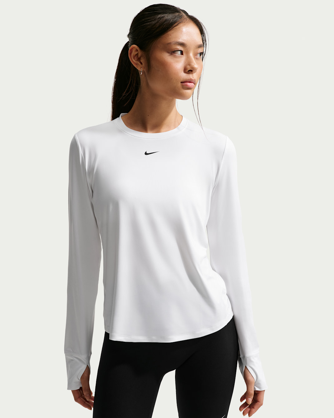 Nike One Classic Women's Dri-FIT Long-Sleeve Top - White/Black