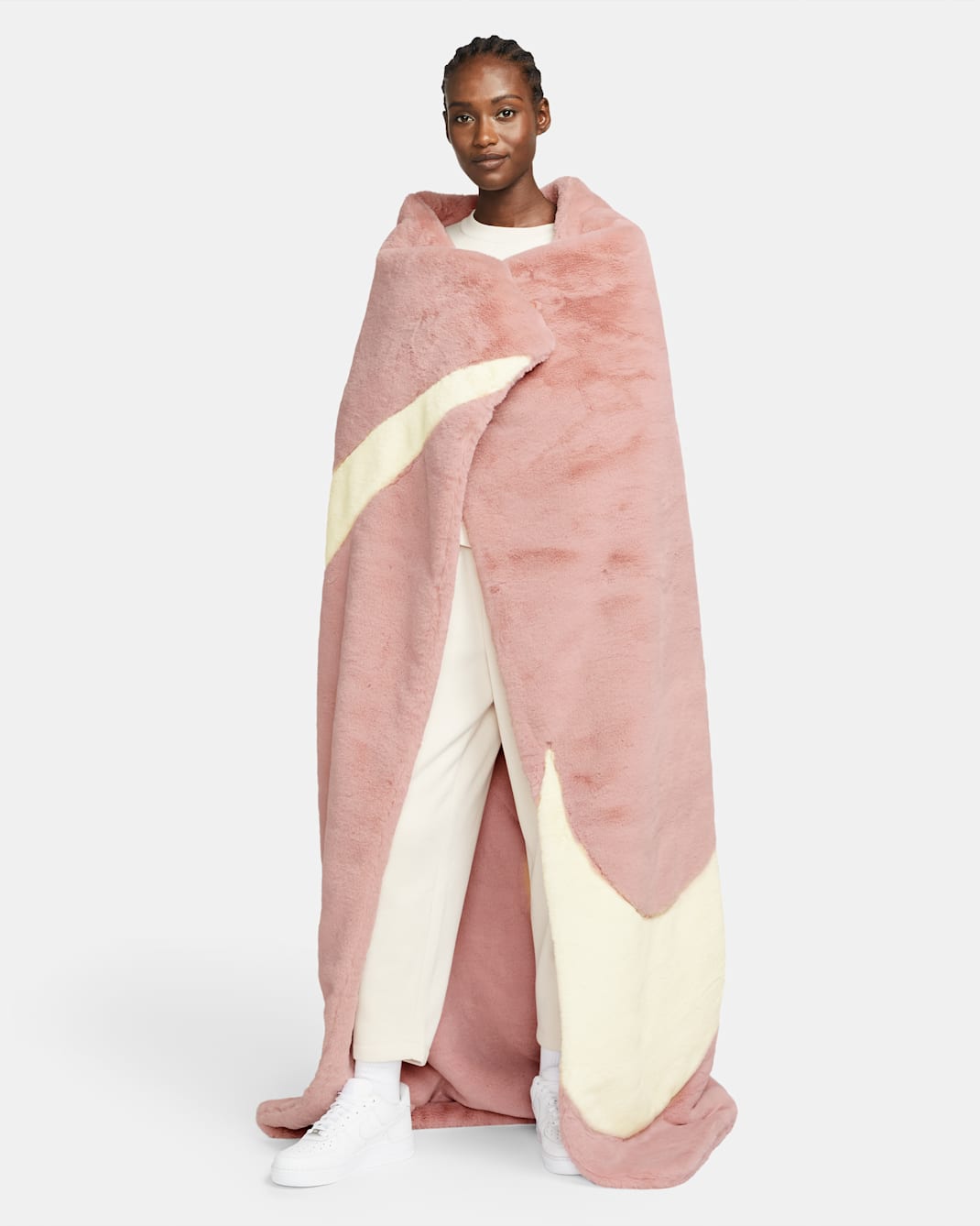 Nike Sportswear Faux Fur Blanket - Pink Oxford/Cashmere/Cashmere