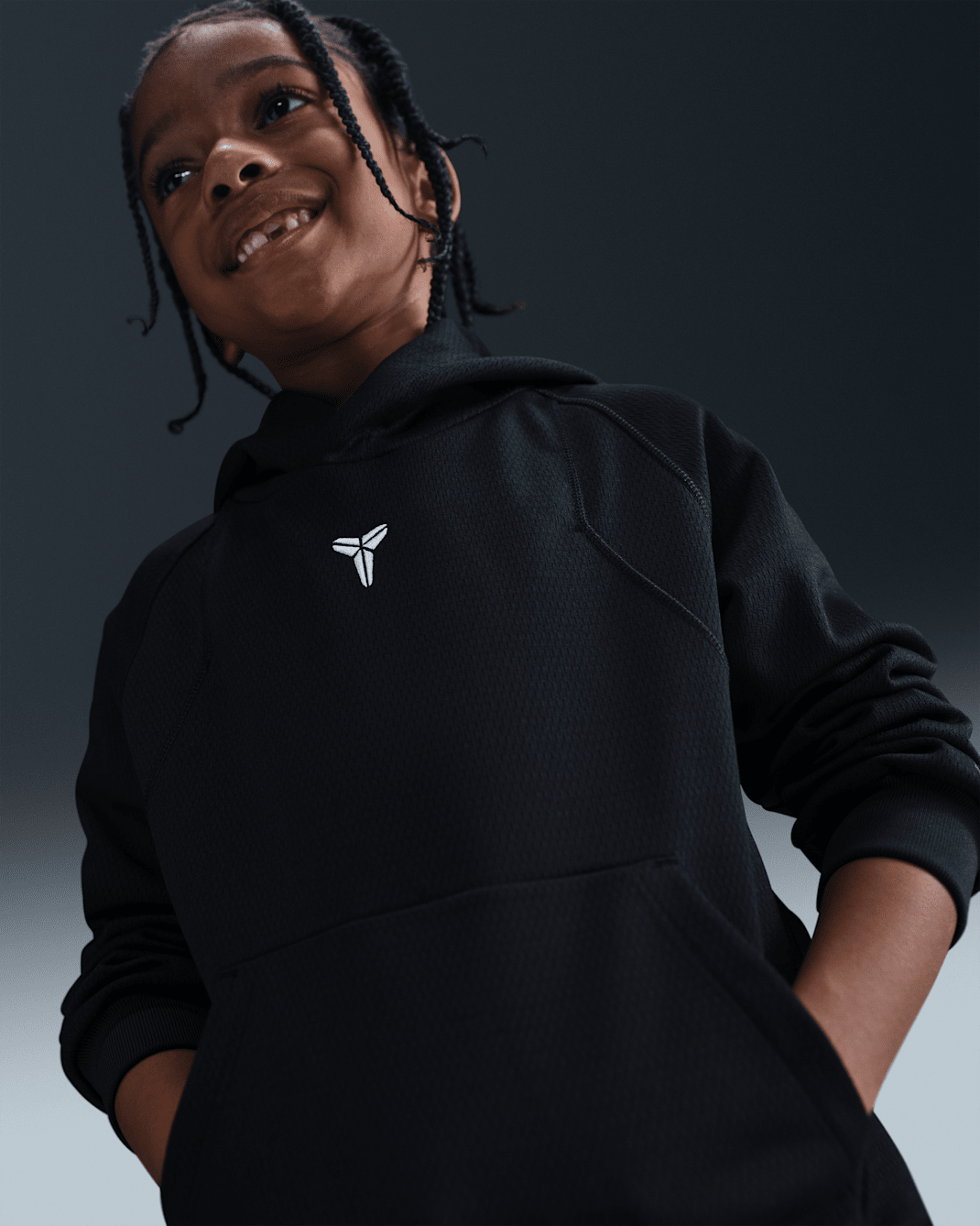 Sudadera con gorro para niños talla pequeña Nike Therma-FIT Kobe Bryant - Negro
