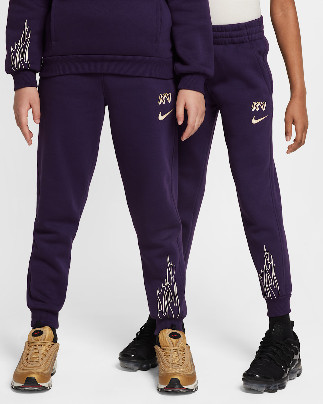 Kylian Mbappé Club Fleece Older Kids' Football Joggers - Grand Purple/Pale Ivory/Metallic Gold