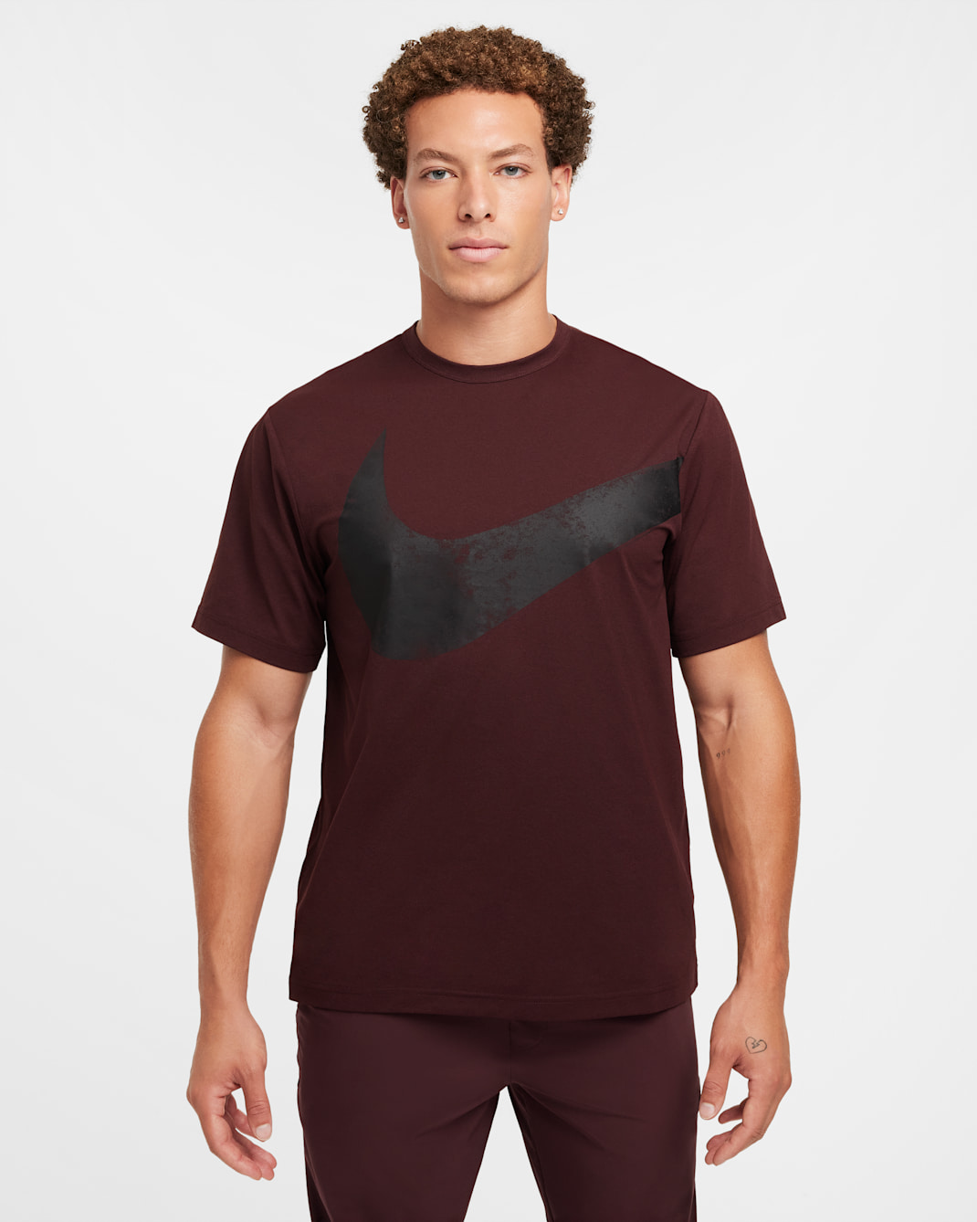 Nike Hyverse Swoosh Men's Dri-FIT Short-sleeve Fitness Top - Burgundy Crush/Black