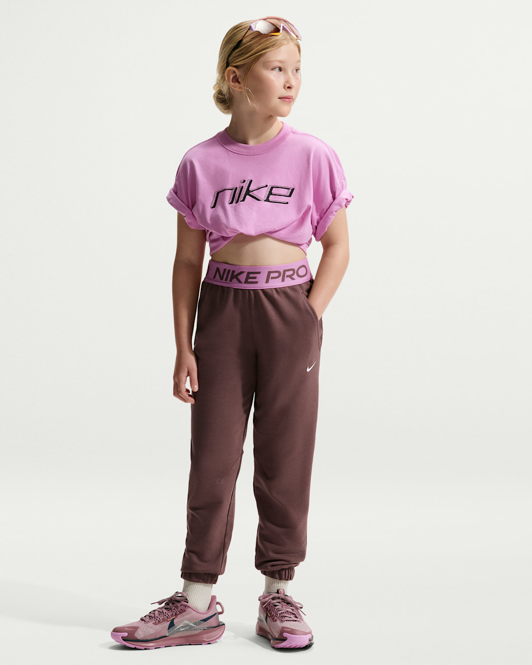 Joggers Dri-FIT para niña talla grande Nike Pro Fleece - Tatuaje/Tatuaje/Magenta claro/Blanco
