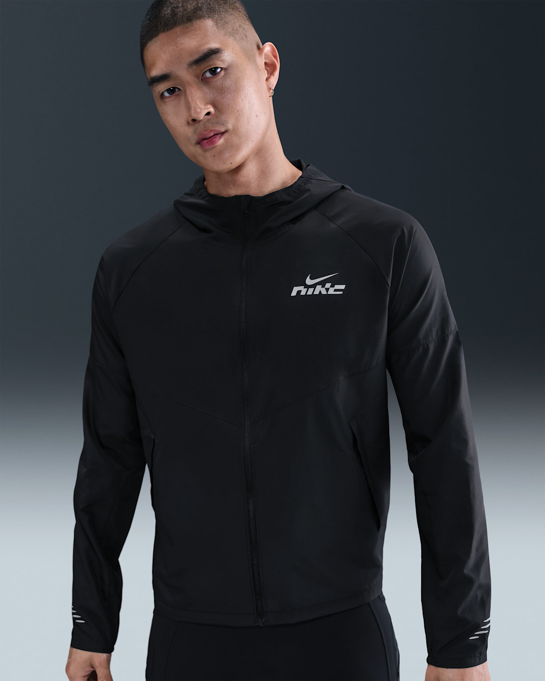 ブラック/ブラック