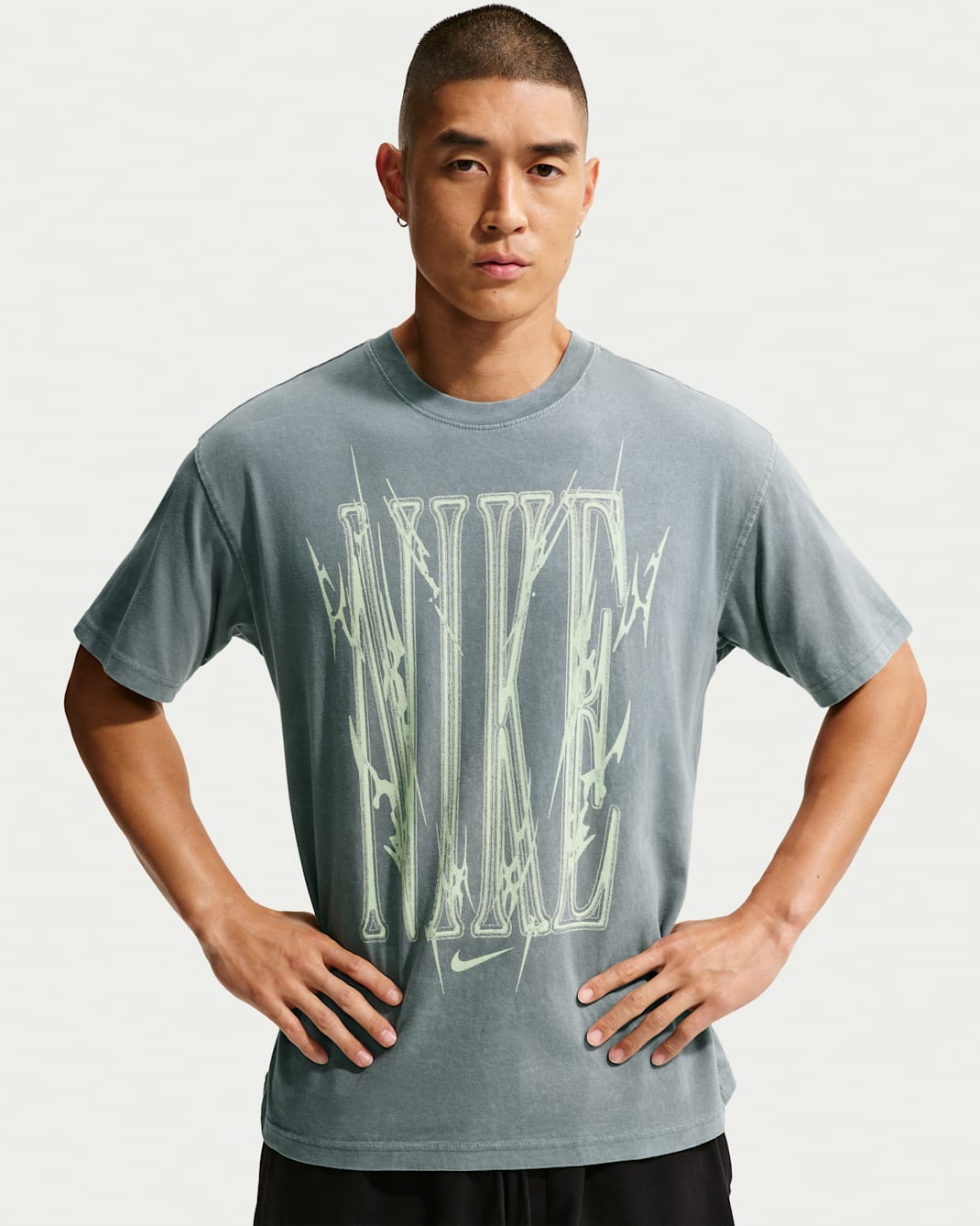 Nike Men's T-Shirt - Smoke Grey