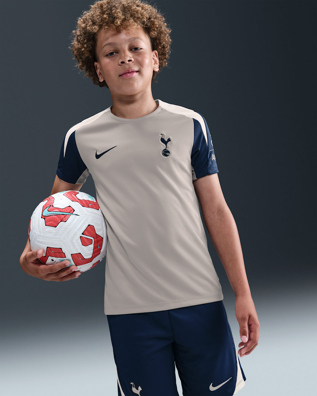 Tottenham Hotspur Strike Nike Dri-FIT rövid ujjú futballfelső nagyobb gyerekeknek - Light Iron Ore/Binary Blue/Fehér/Binary Blue