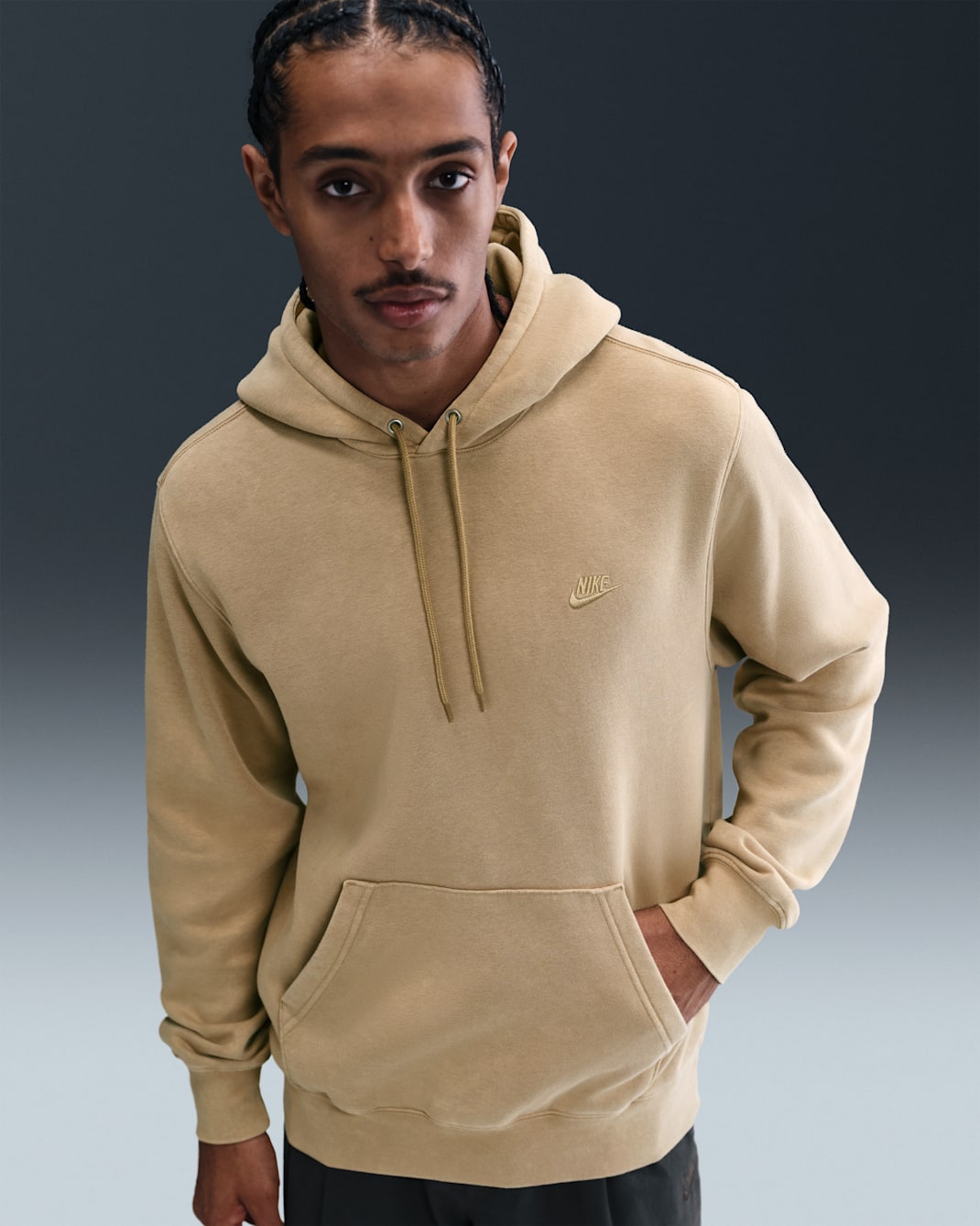 Nike Sportswear Club Men's Washed Fleece Hoodie - Parachute Beige/Parachute Beige