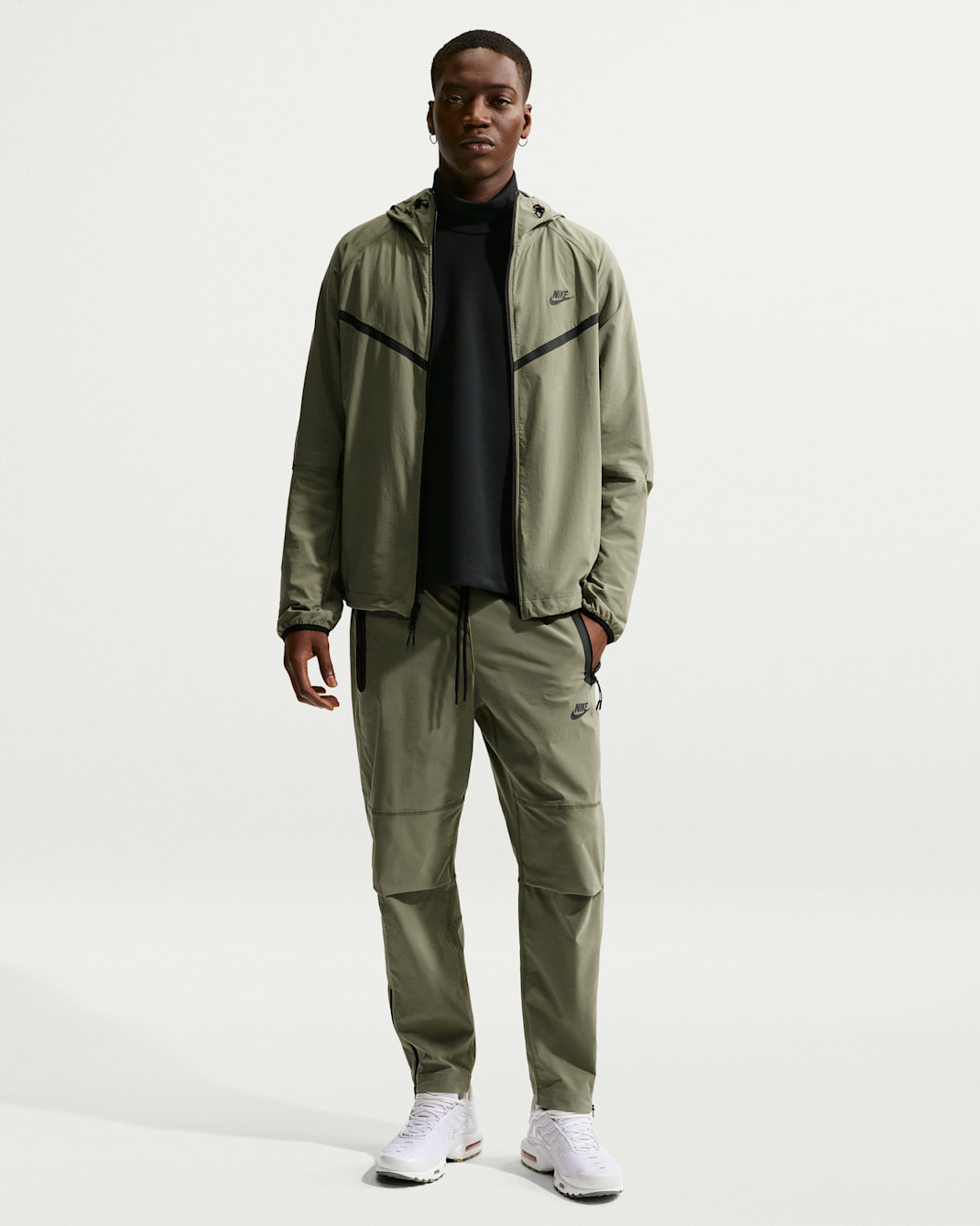 Nike Tech Men's Woven Pants - Silver Sage/Black