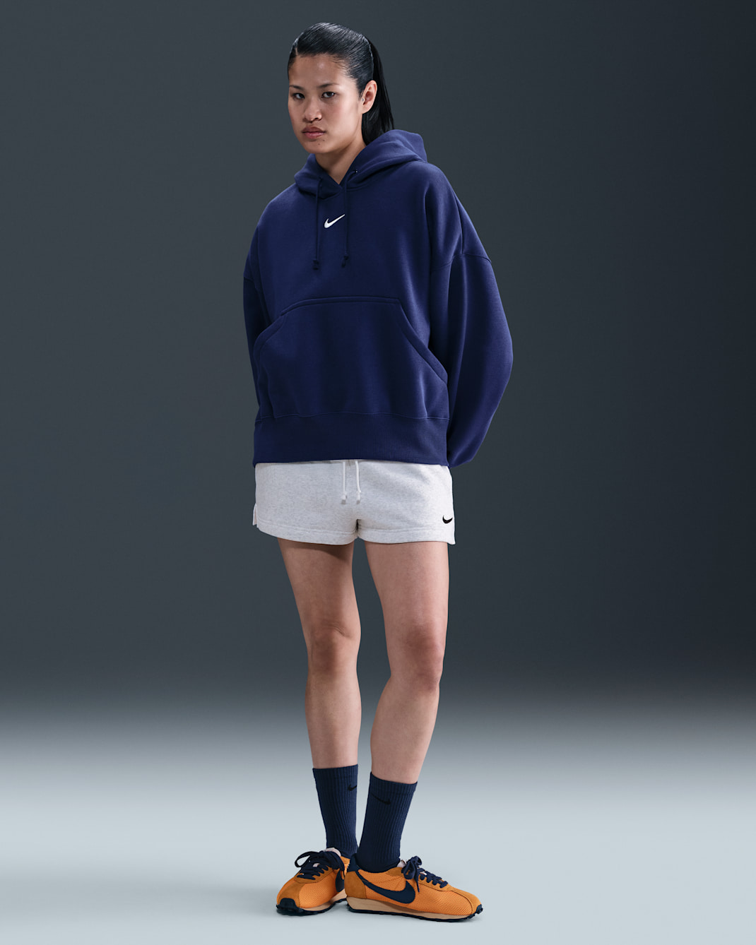 Γυναικείο σορτς μεσαίου καβάλου Nike Sportswear Phoenix Fleece 5 cm - Birch Heather/Μαύρο