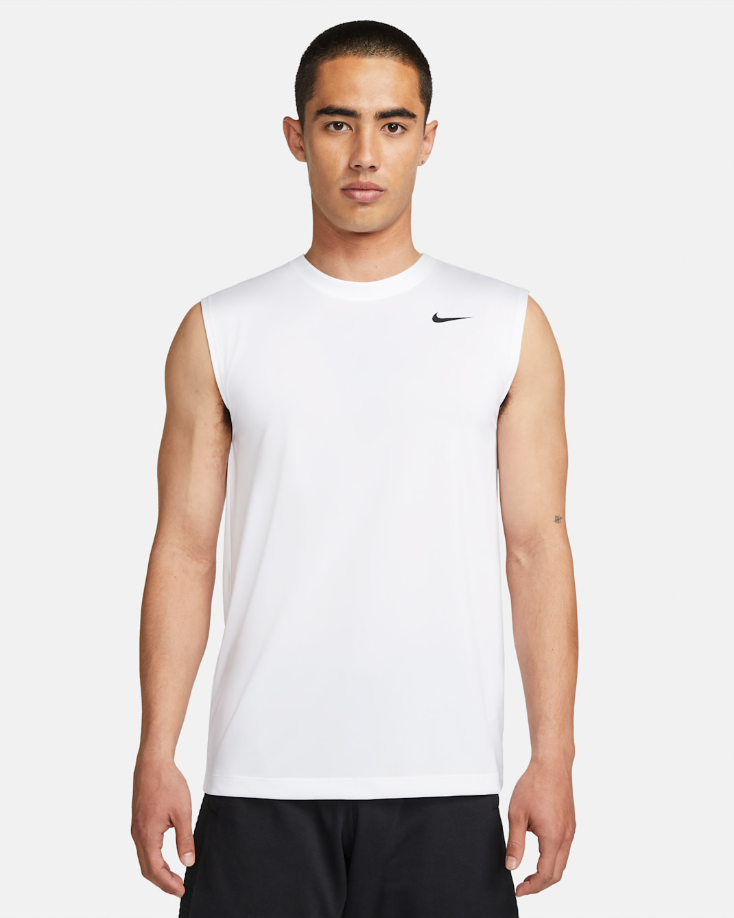 ナイキ Dri-FIT レジェンド メンズ スリーブレス フィットネス Tシャツ - ホワイト/ブラック