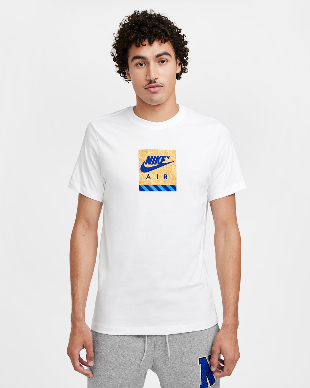 Playera Nike Sportswear
- Blanco