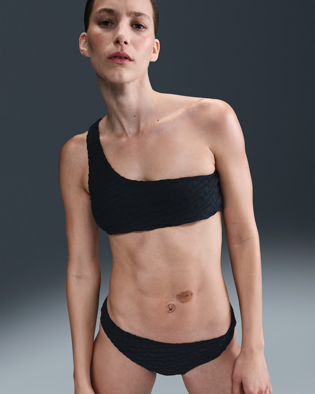 Nike Swim Swoosh Link Women's Terry Asymmetrical Bikini Top - Black