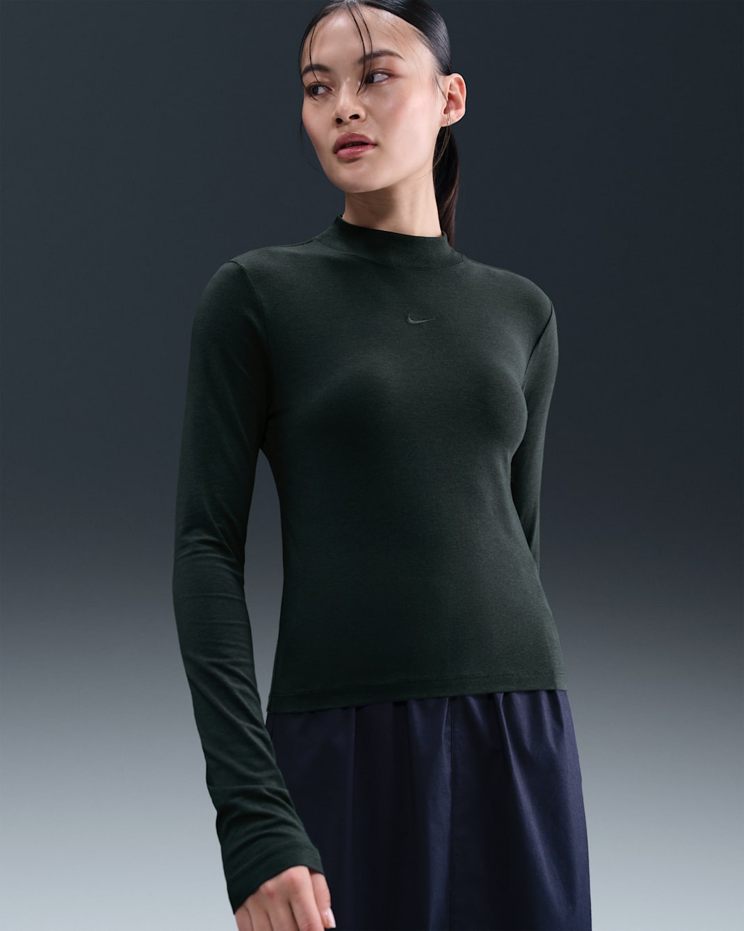 Playera de manga larga slim con cuello alto para mujer Nike Sportswear Chill Knit - Alga