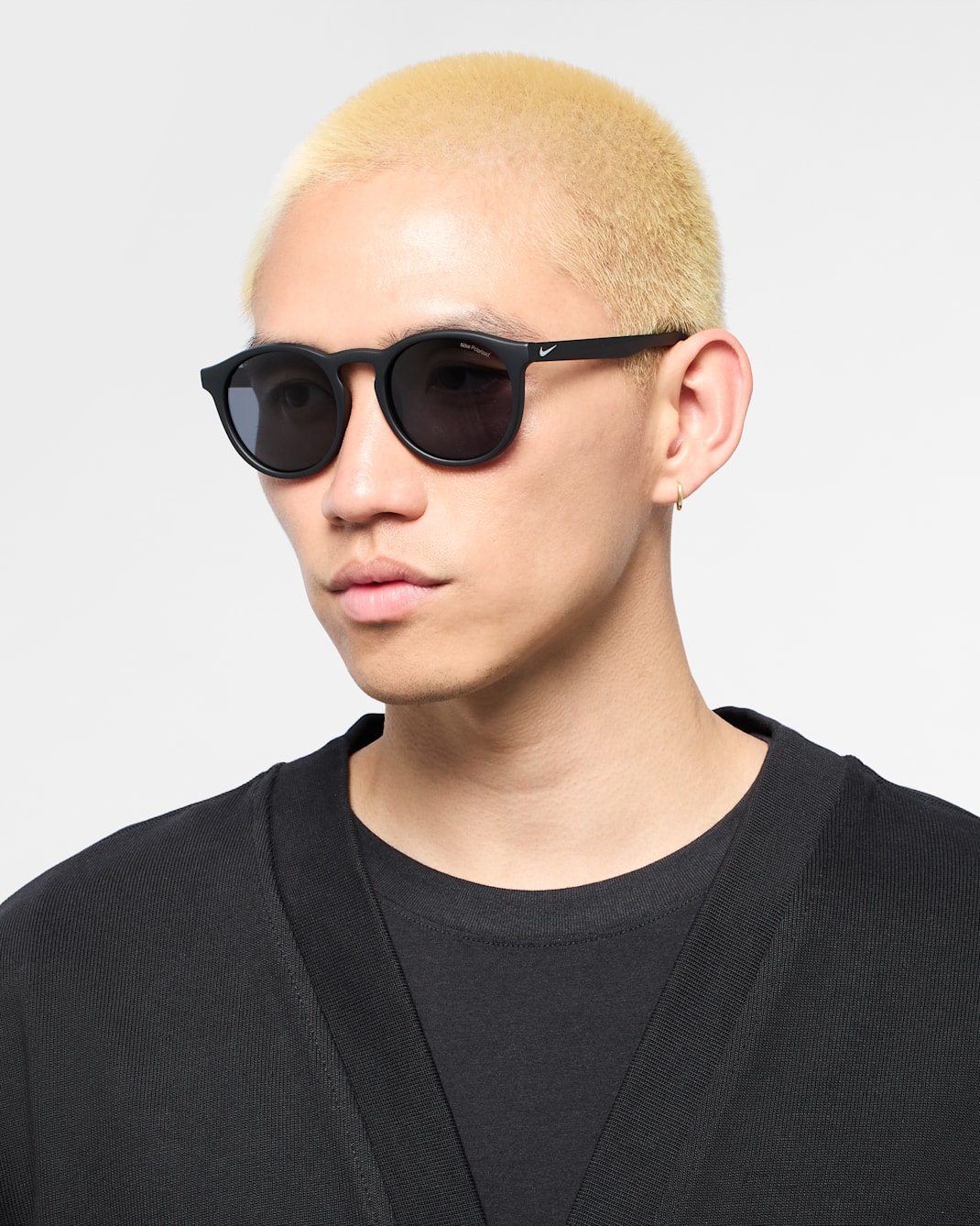Nike Swerve Polarised Sunglasses - Black/Wolf Grey