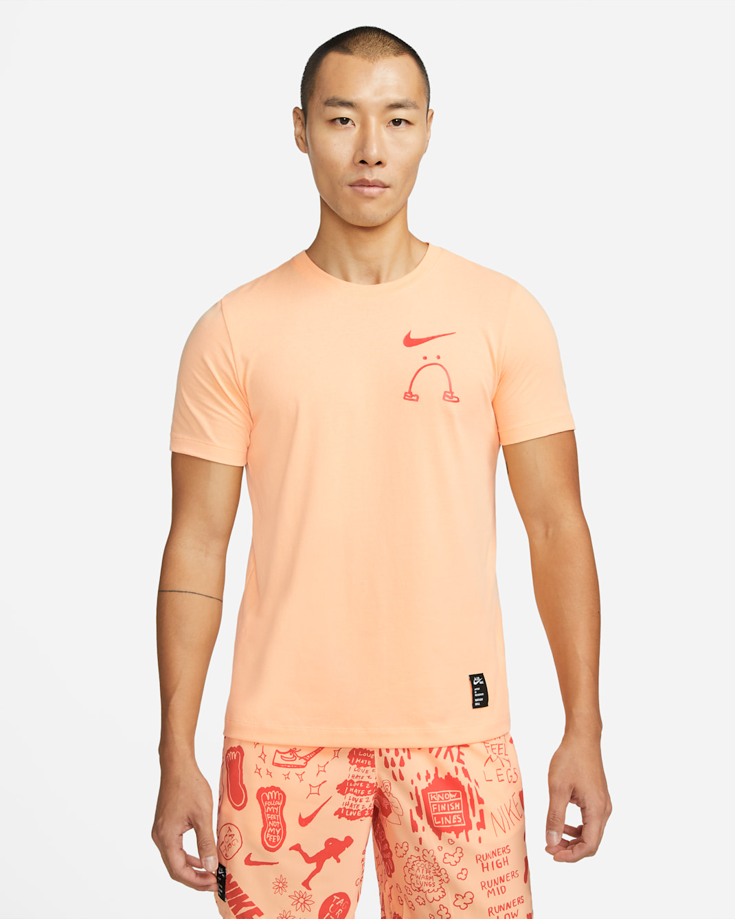 เสื้อยืดวิ่งผู้ชาย Nike Dri-FIT Nathan Bell - Orange Chalk