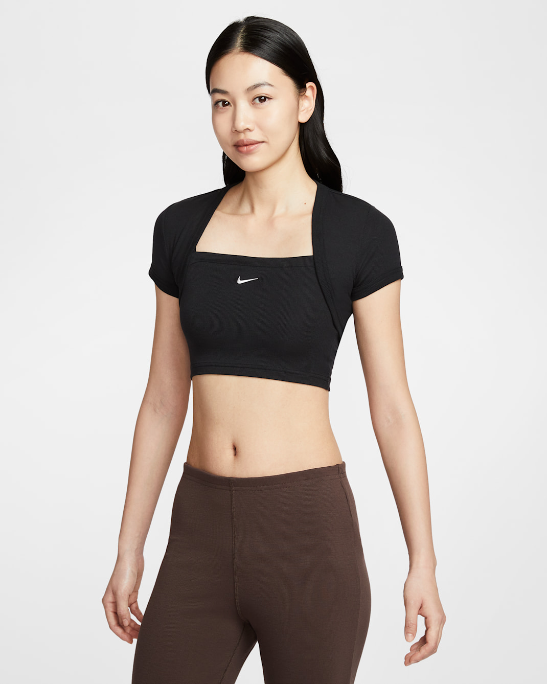 เสื้อเอวลอยผ้าร่องเล็กทรงรัดรูป 2-in-1 ผู้หญิง Nike Sportswear Chill Knit - ดำ/Sail