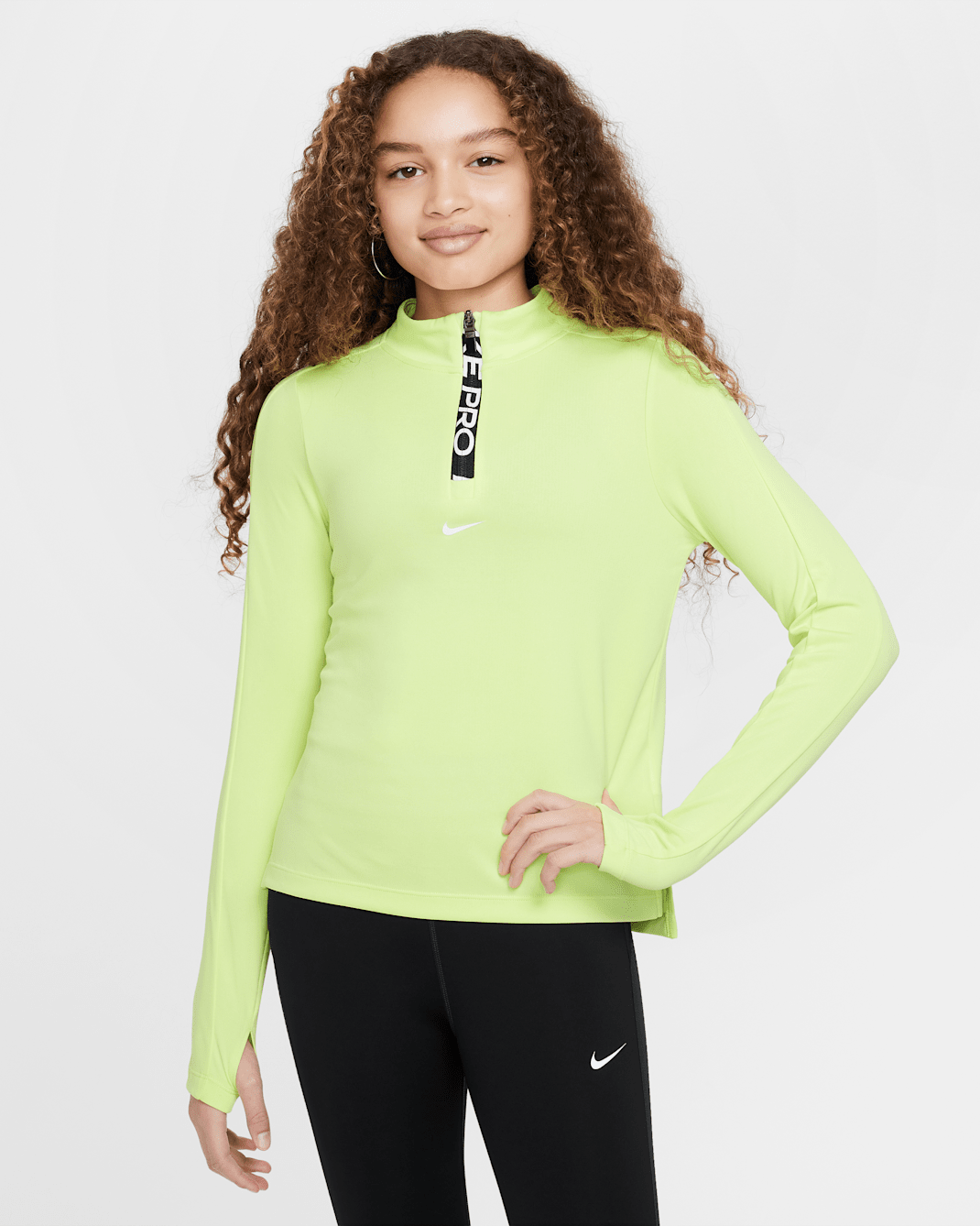 Haut à manches longues et demi-zip Nike Pro Dri-FIT pour fille - Light Lemon Twist/Blanc