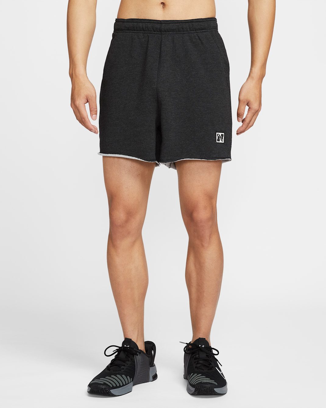 나이키 헤리티지 남성 드라이 핏 5인치 피트니스 쇼츠 - 블랙/헤더/페일 아이보리/블랙