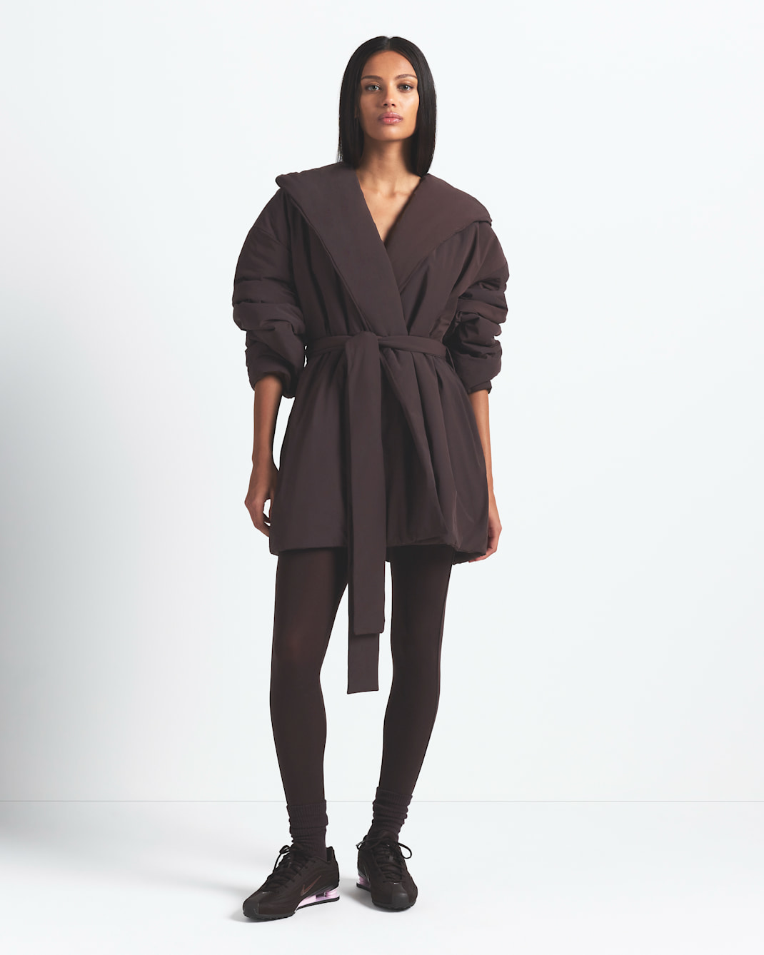 Abrigo cruzado NikeSKIMS para mujer de tejido Woven de nylon - NSKM PHOENIX