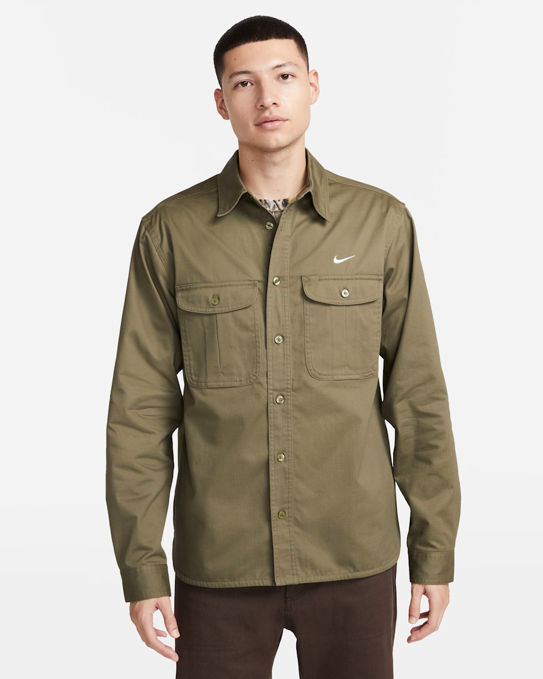 เสื้อสเก็ตบอร์ดติดกระดุมแขนยาวแบบทอ Nike SB - Medium Olive