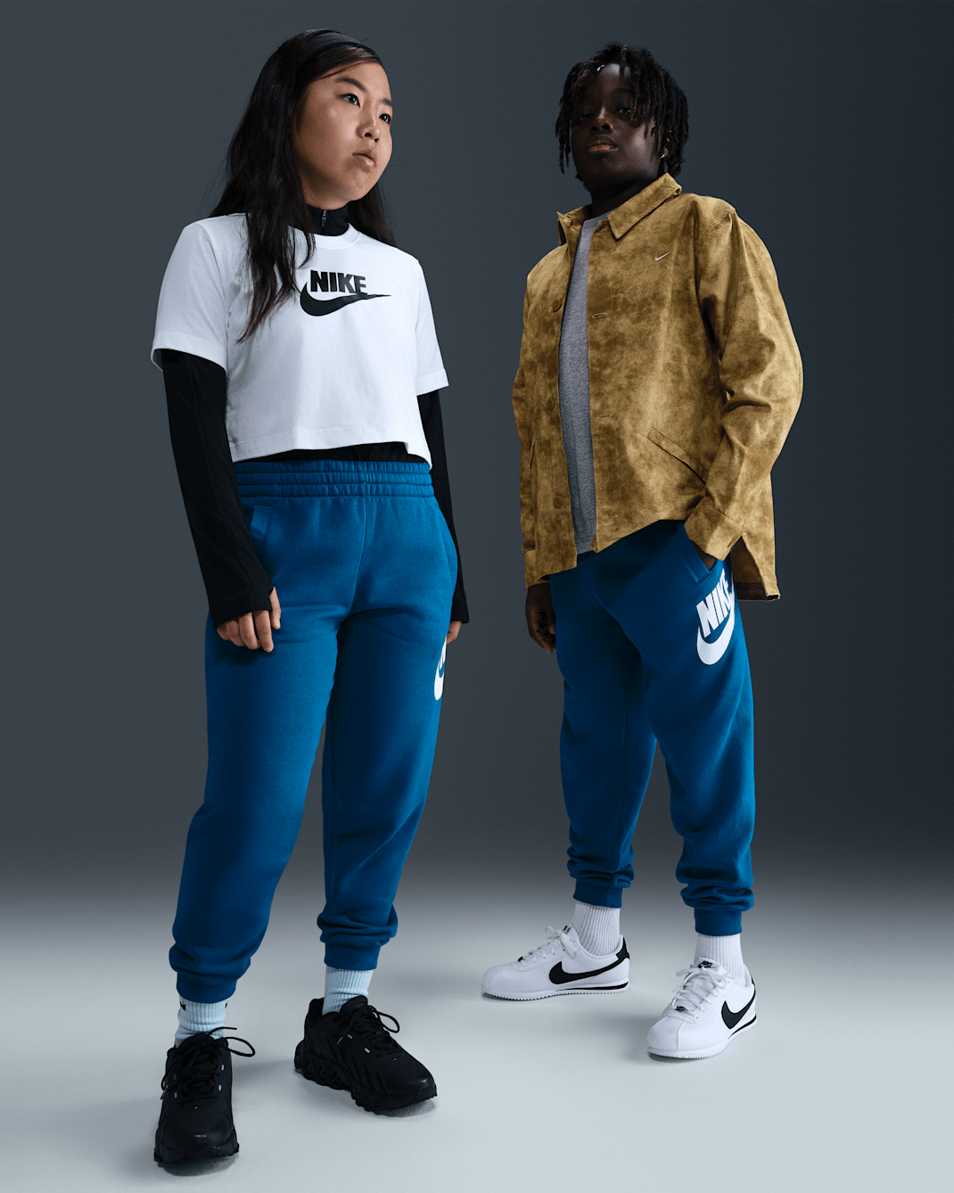 Nike Club Fleece Big Kids' Joggers (Extended Size) - Green Abyss/White