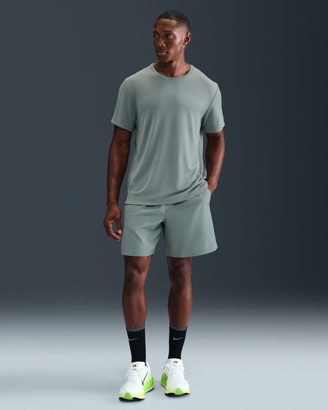 Nike Challenger Men's Dri-FIT 18cm (approx.) Brief-Lined Running Shorts - Clay Green/Clay Green/Black