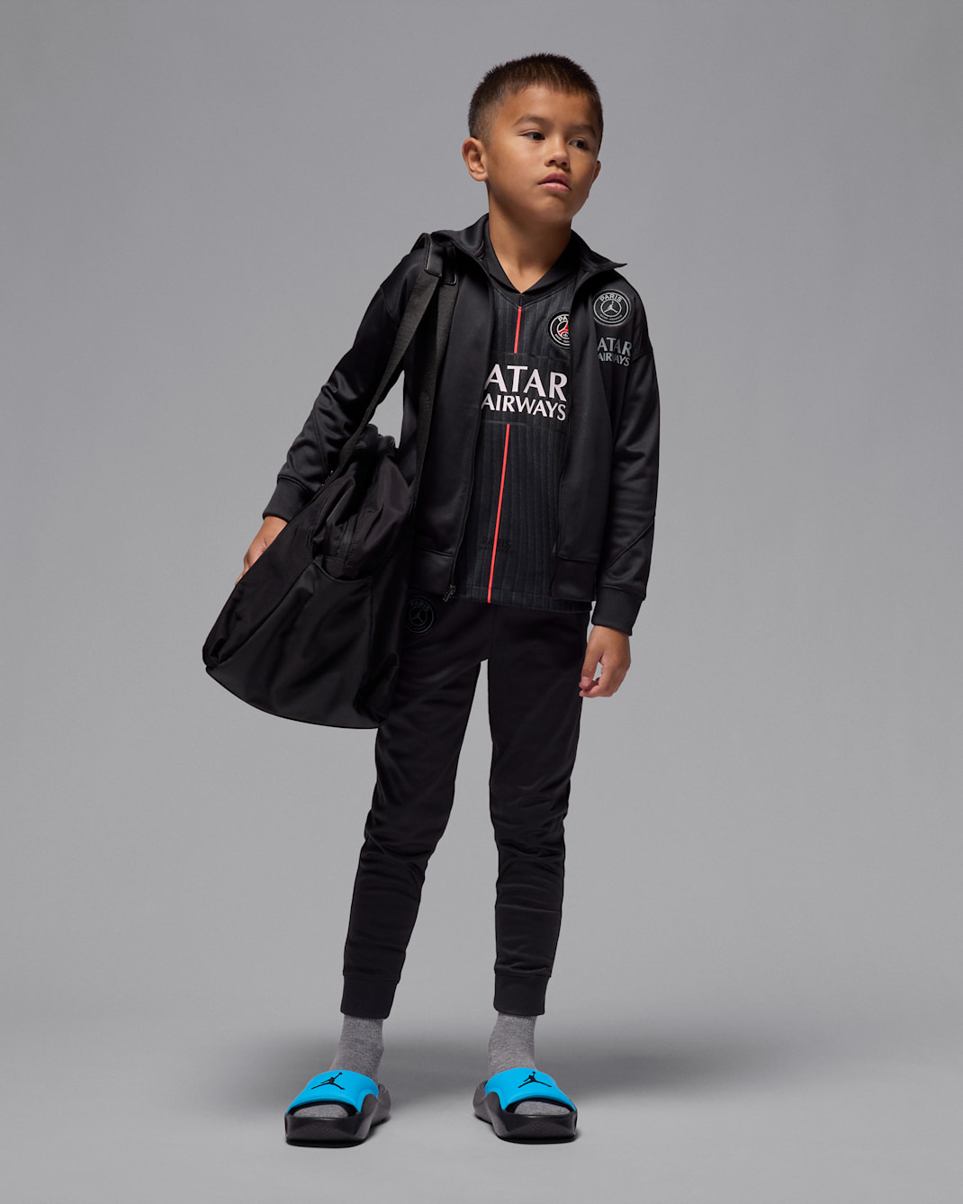 Paris Saint-Germain Strike Fourth Younger Kids' Jordan Dri-FIT Football Knit Tracksuit - Off-Noir/Off-Noir/Particle Grey