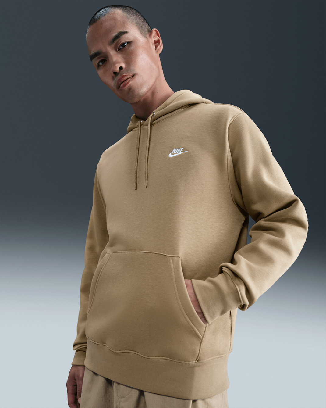 나이키 클럽 남성 풀오버 플리스 후디 - 파라슈트 베이지/파라슈트 베이지/화이트