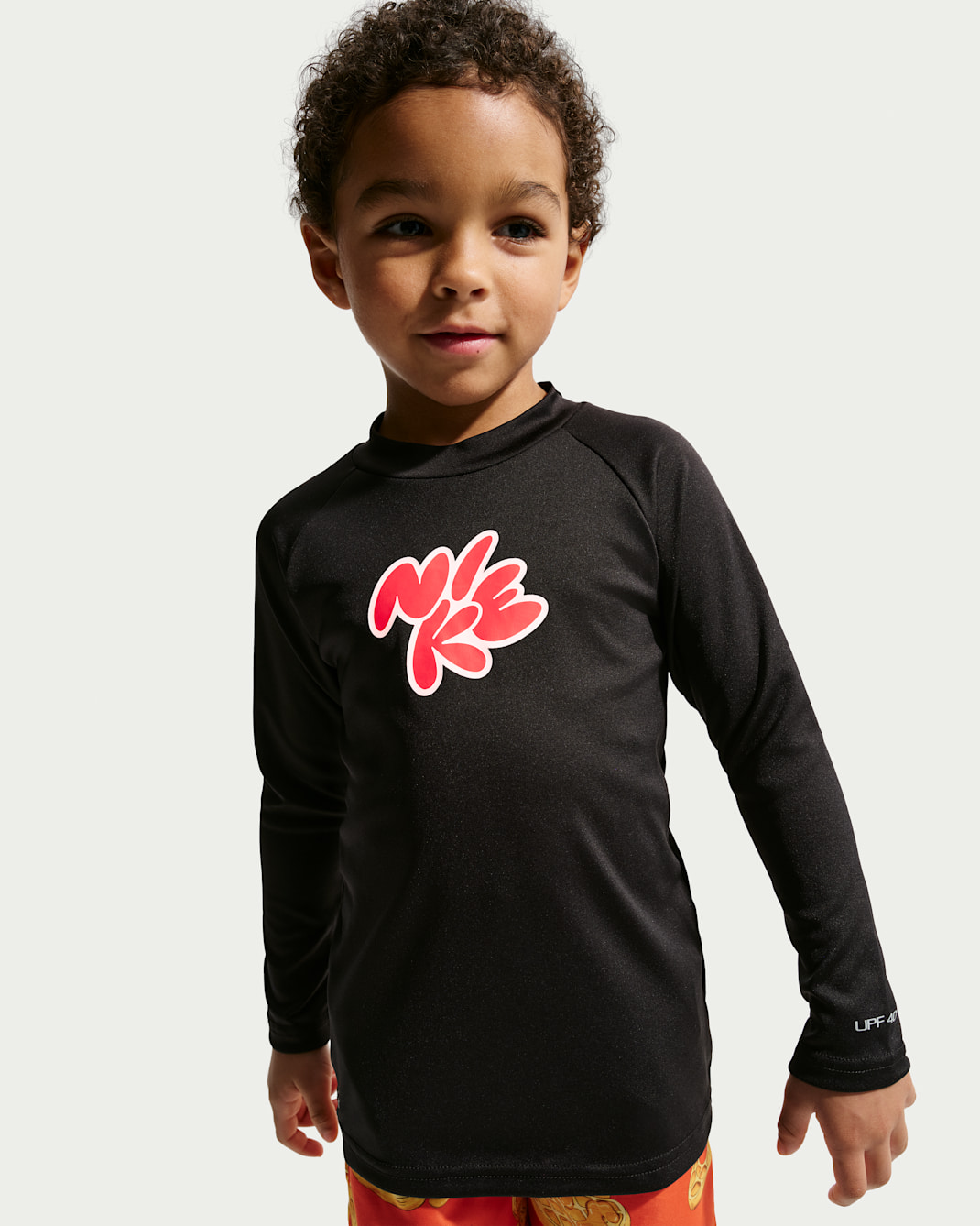 Playera de manga larga para niños talla pequeña Nike Swim Hydroguard - Negro/Rojo universitario/Blanco/Blanco