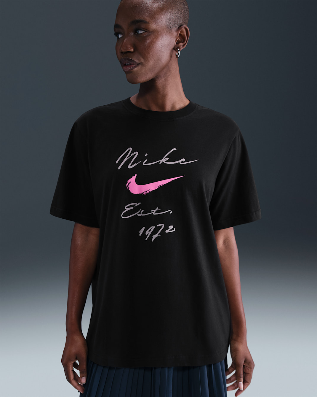 Nike Sportswear Essentials Women's Loose T-Shirt - Black