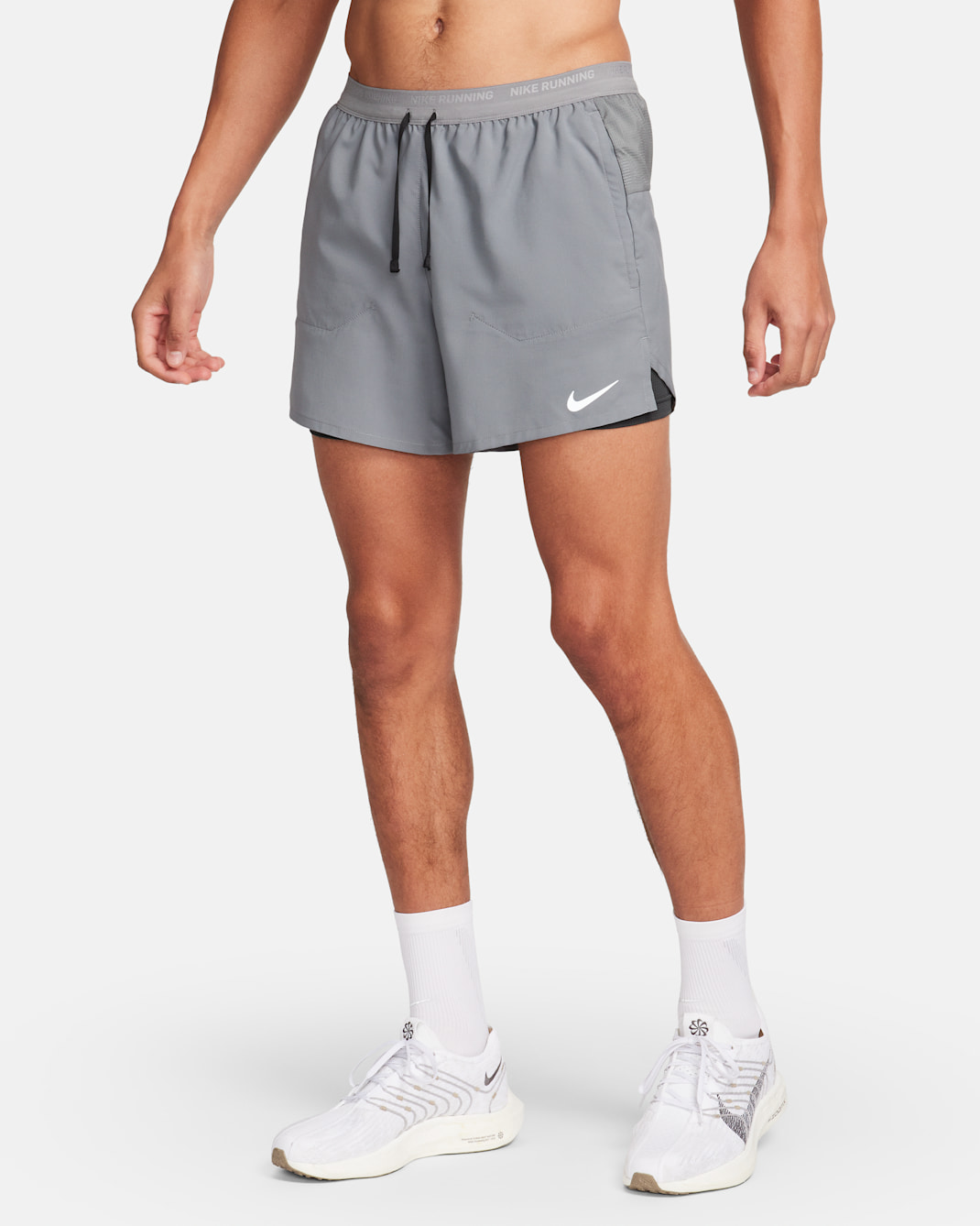 Nike Stride Men's Dri-FIT 5" 2-in-1 Running Shorts - Smoke Grey/Dark Smoke Grey/Black