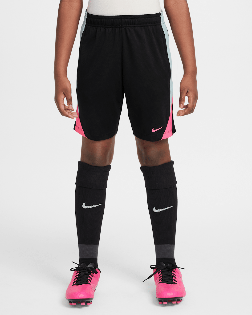 Nike Dri-FIT Strike Older Kids' Football Shorts - Black/Ocean Cube/Hyper Pink/Hyper Pink