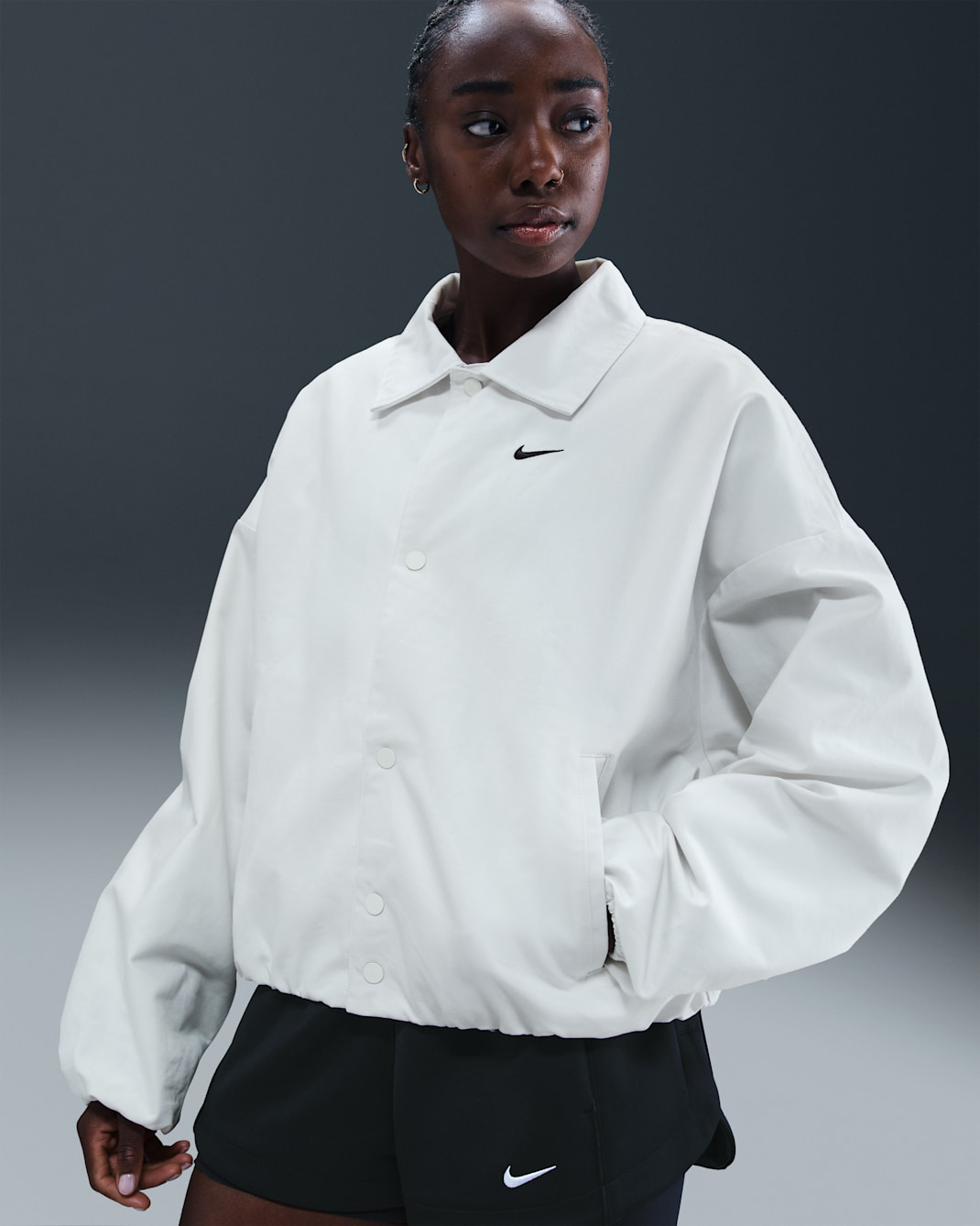 Nike Sportswear Women's Oversized Woven Jacket - Summit White/Vast Grey/Black