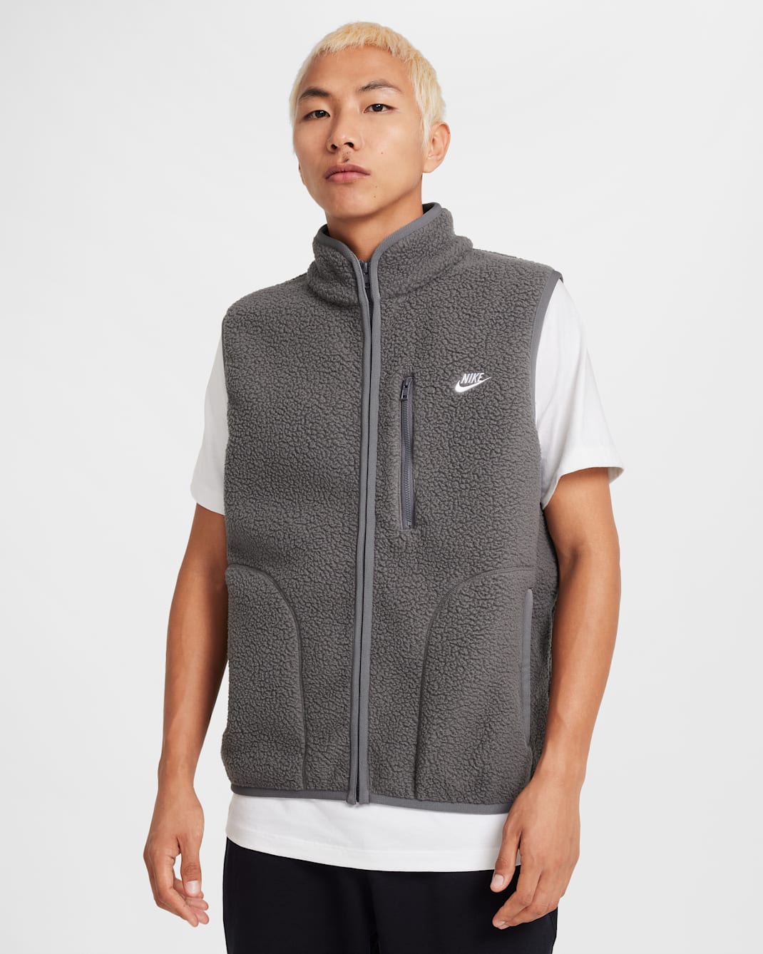나이키 스포츠웨어 클럽 남성 윈터라이즈드 베스트 - 아이언 그레이/화이트