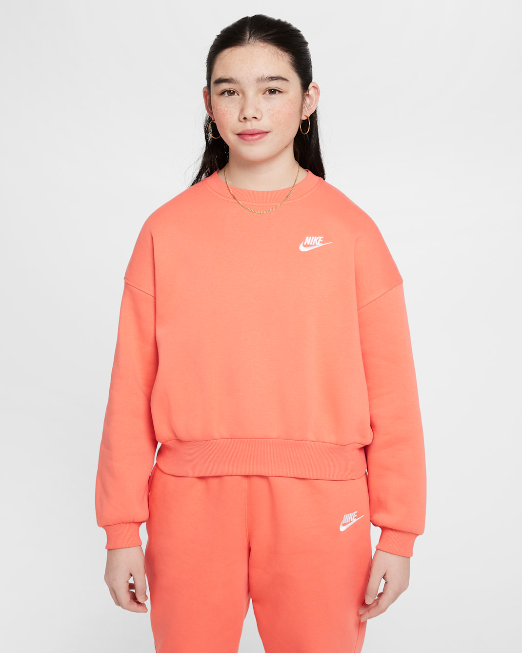 Nike Sportswear Club Fleece Girls' Boxy Crew-Neck Sweatshirt - Magic Ember/White