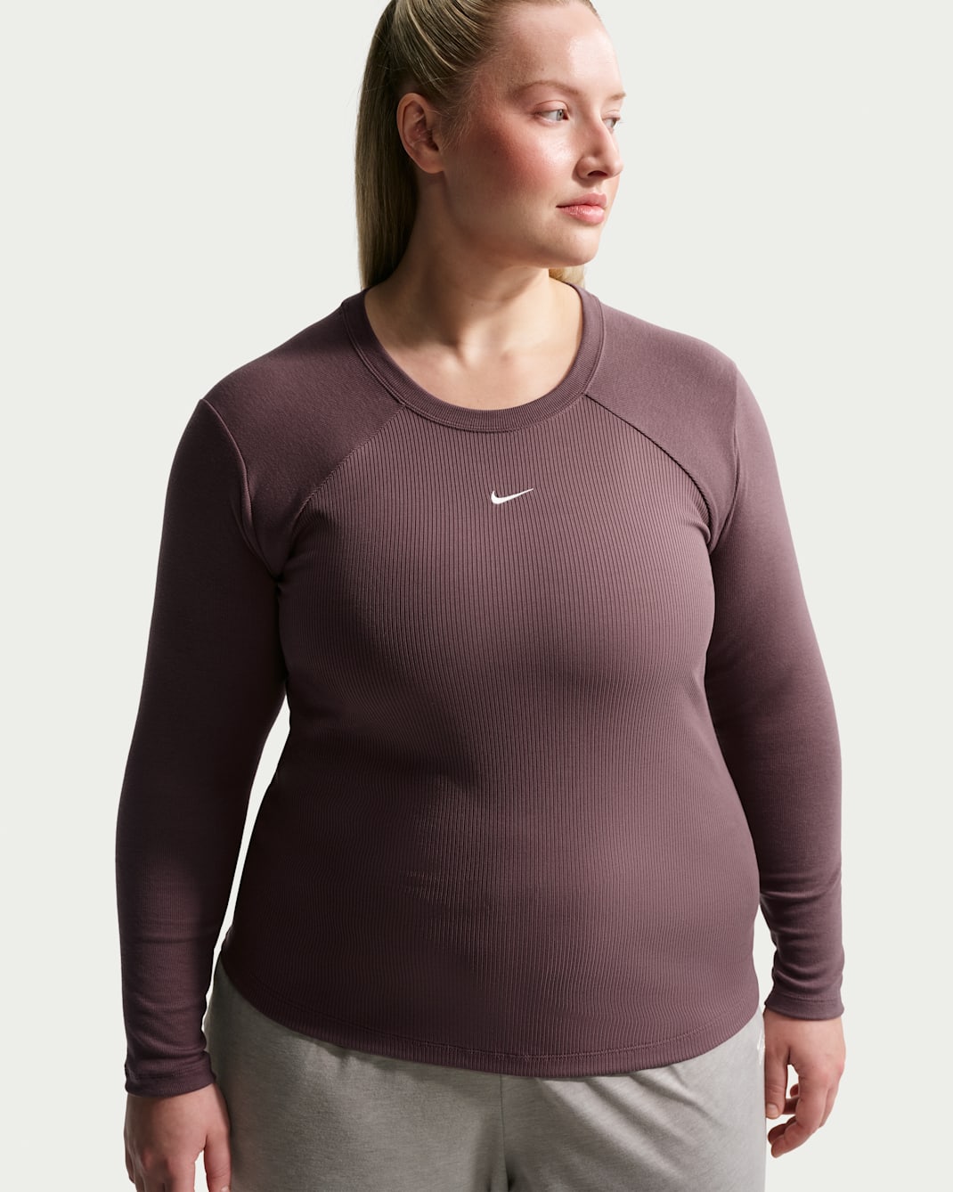 Nike Sportswear Chill Knit Women's Tight Long-Sleeve Ribbed Top (Plus Size) - Tattoo/Sail