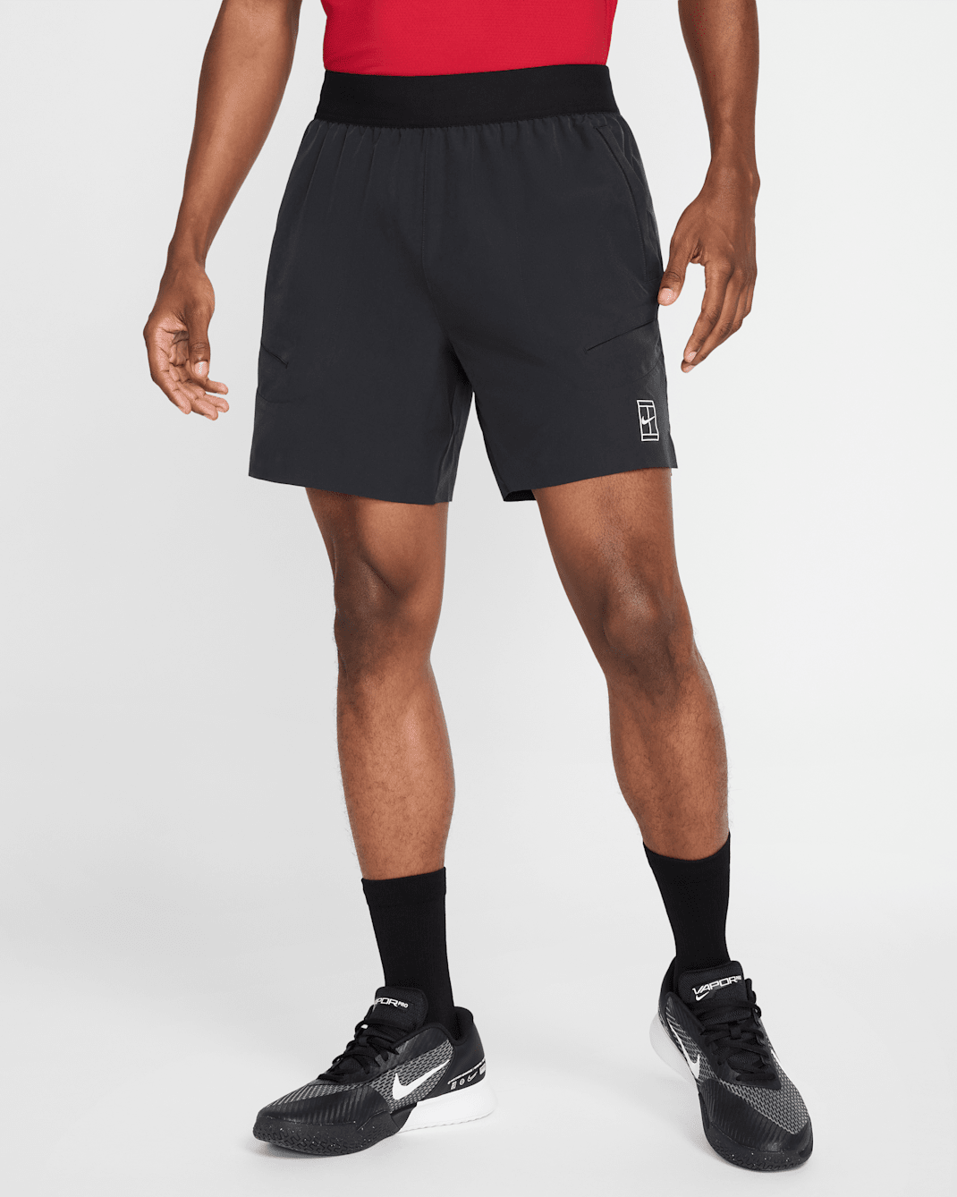 NikeCourt Advantage Dri-FIT-tennisshorts (15 cm) til mænd - sort/hvid