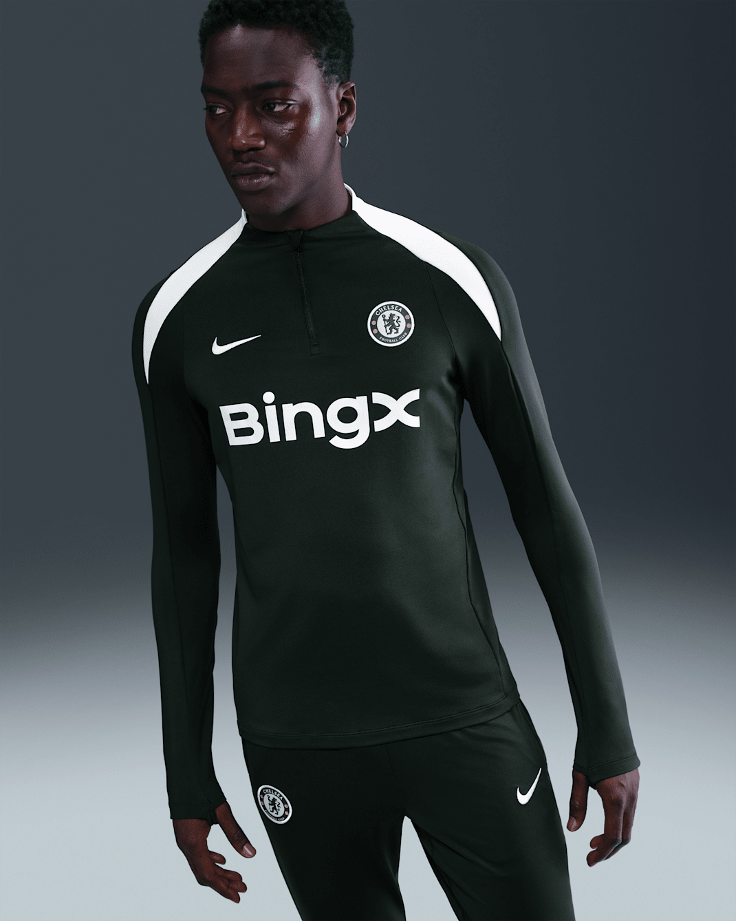 Chelsea F.C. Strike Men's Nike Dri-FIT Football Drill Top - Outdoor Green/Phantom/Phantom