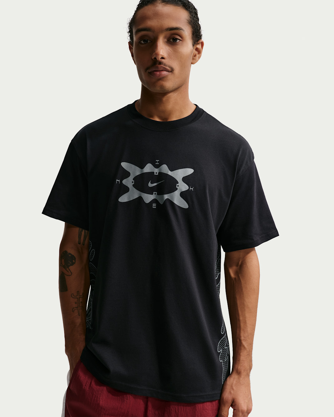 Nike Sportswear T-Shirt - Black/Reflect Silver