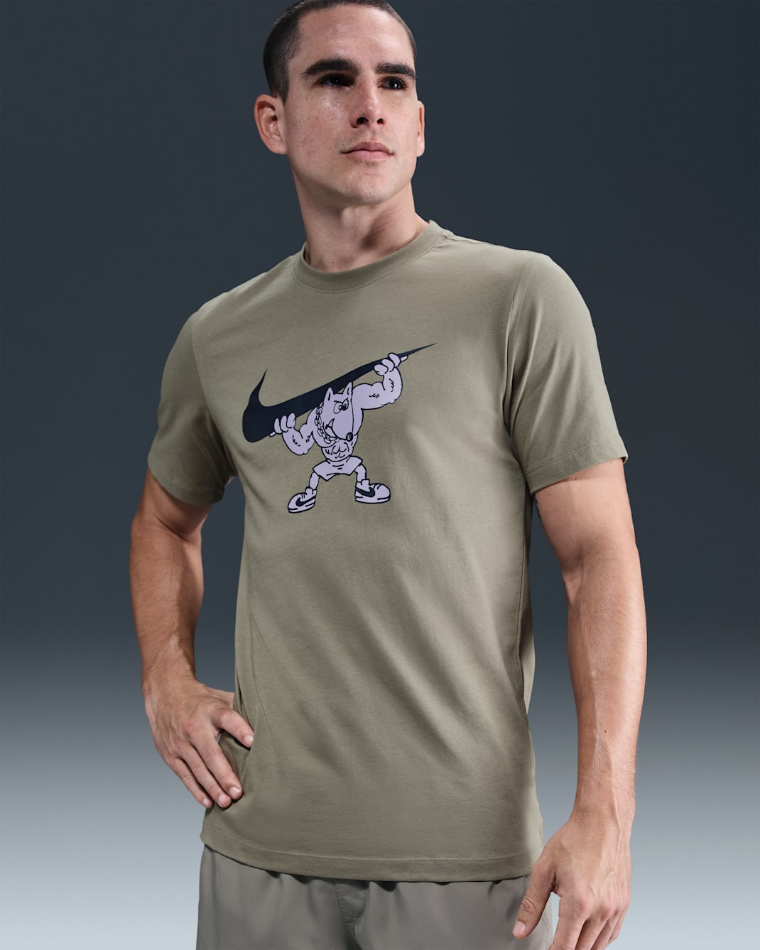 Playera de fitness para hombre Nike - Militar claro