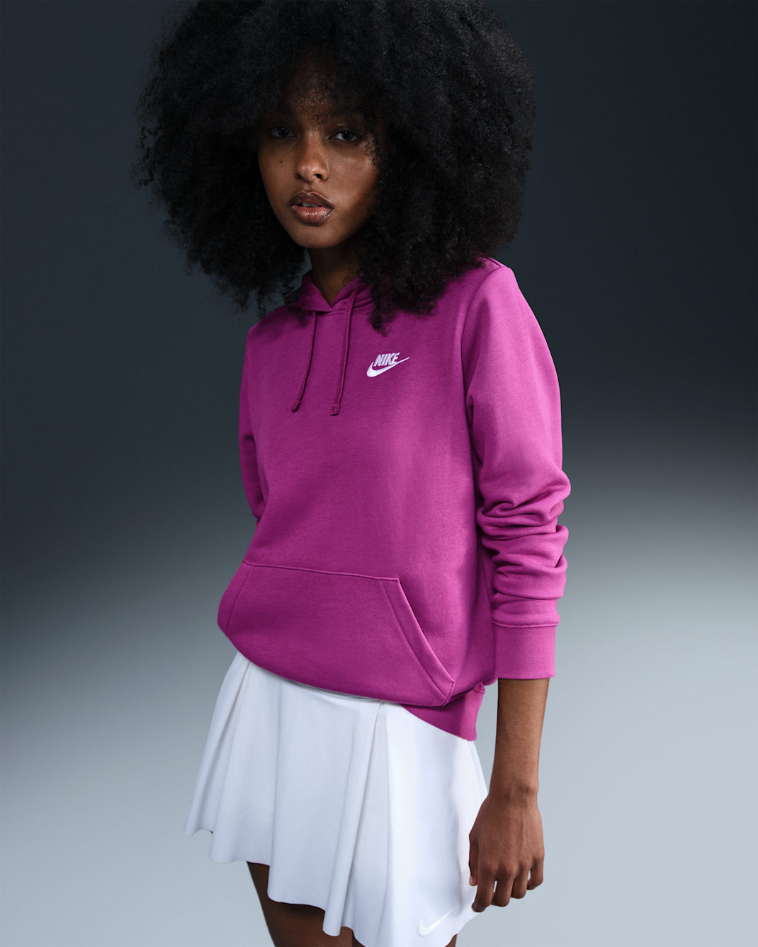 Sudadera con gorro sin cierre para mujer Nike Sportswear Club Fleece - Fucsia cálido/Blanco