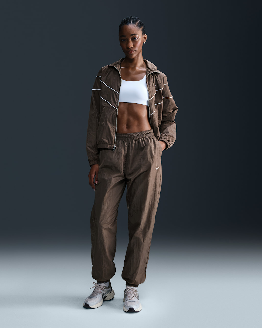 Nike Sportswear Essential Women's Mid-Rise Oversized Woven Joggers - Ironstone/White