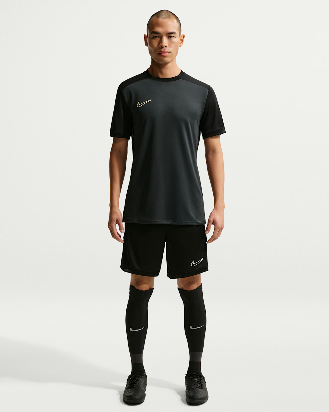กางเกงฟุตบอลขาสั้นผู้ชาย Nike Dri-FIT Nike Academy - ดำ/ดำ/ขาว