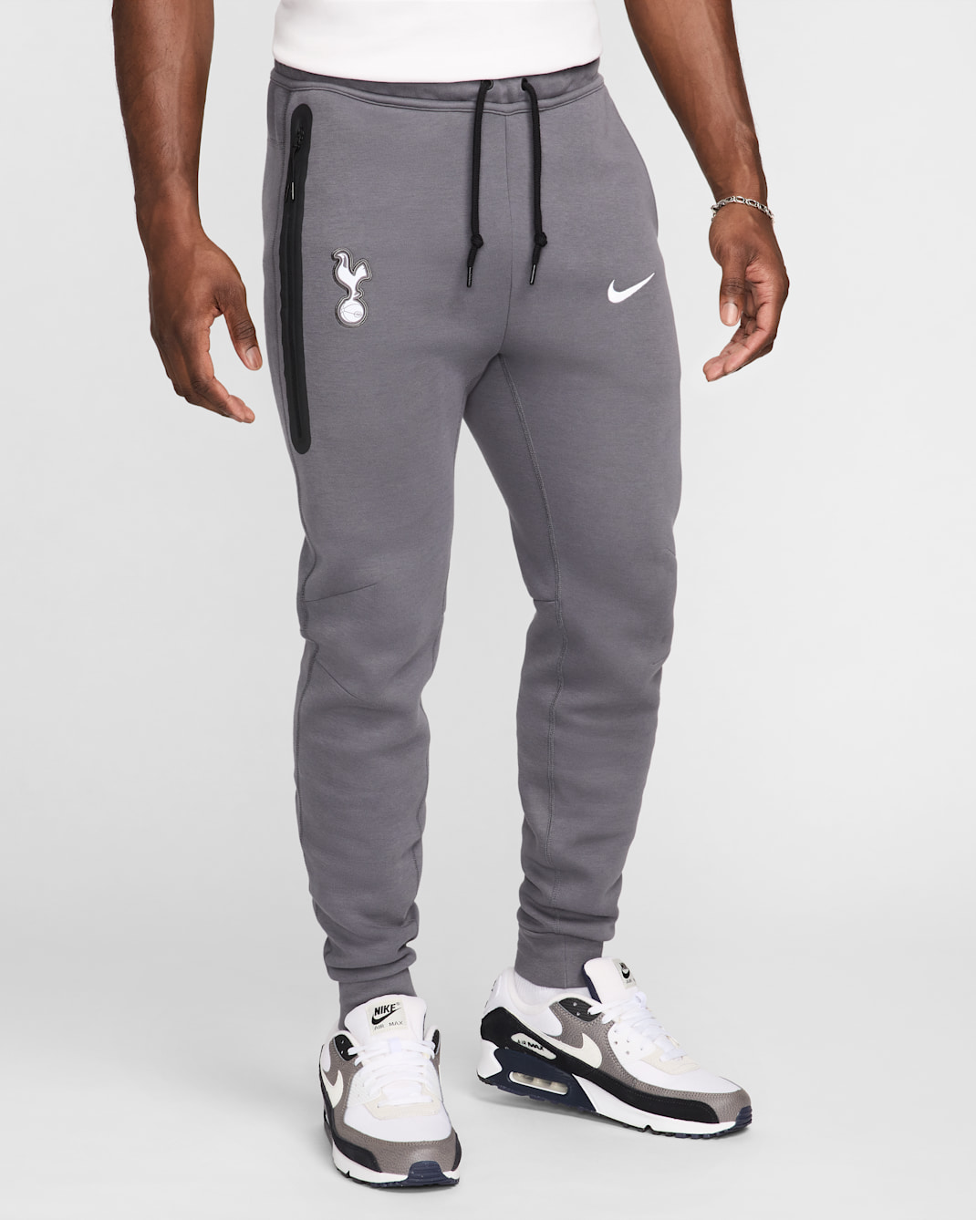 Tottenham Hotspur Tech Fleece Nike voetbalbroek voor heren - Dark Grey/Wit