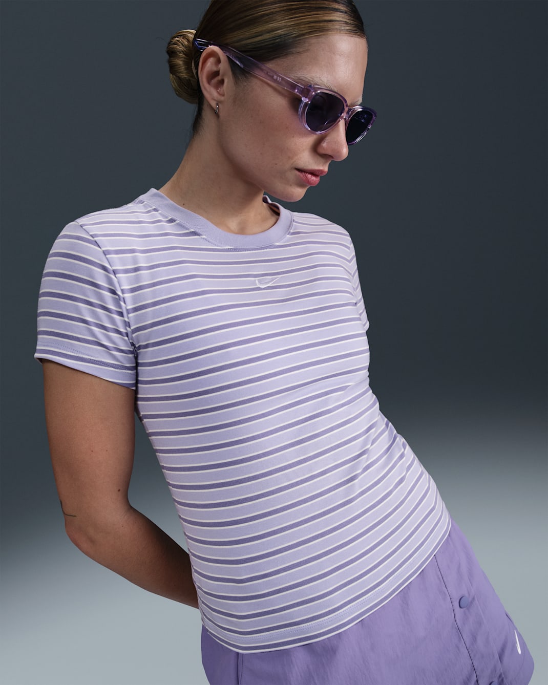 Playera a rayas slim para mujer Nike Sportswear Chill Knit - Hielo lila