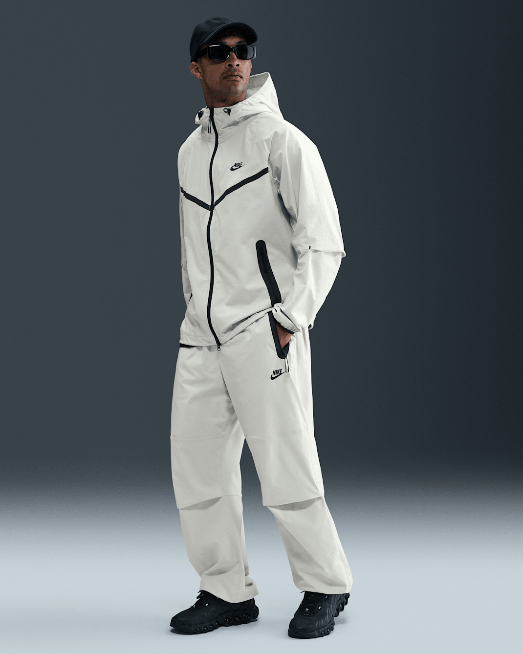 Nike Tech Pantalons oversized de teixit Woven - Home - Platejat clar/Platejat clar/Negre