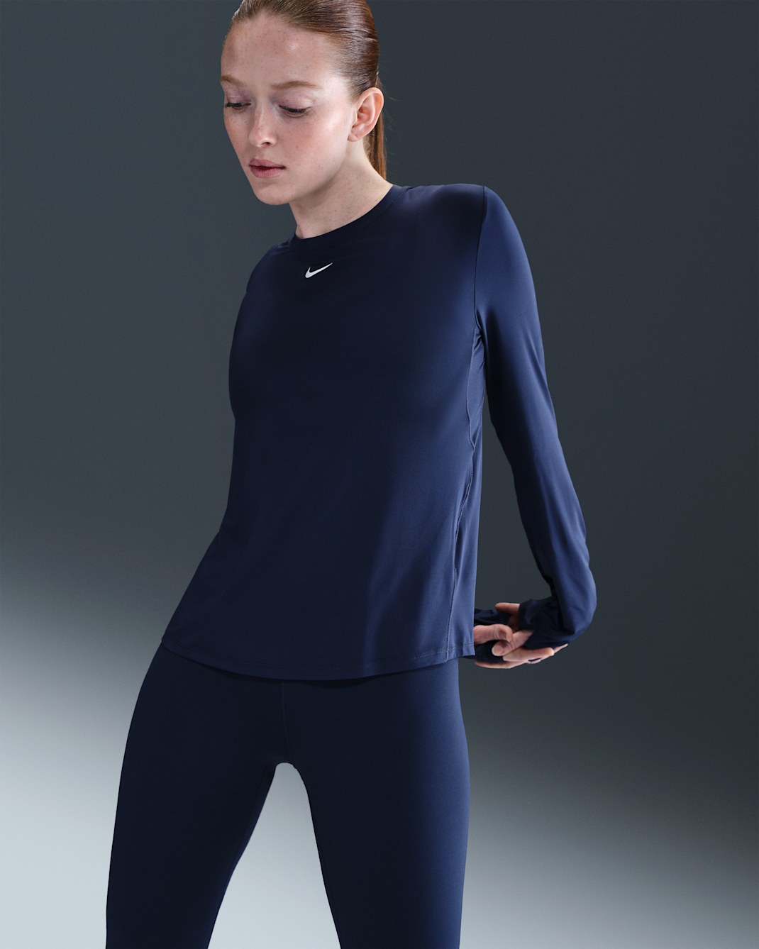 Nike One Classic Dri-FIT Longsleeve-Oberteil für Damen - Midnight Navy/Weiß