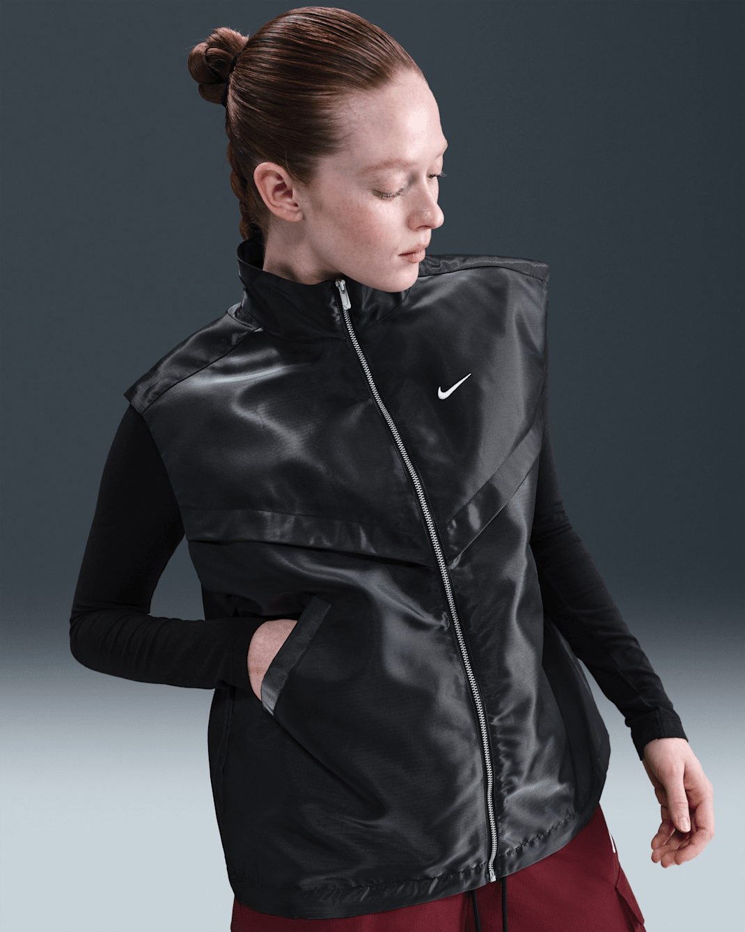 Colete brilhante Nike Sportswear Windrunner para mulher - Preto/Branco