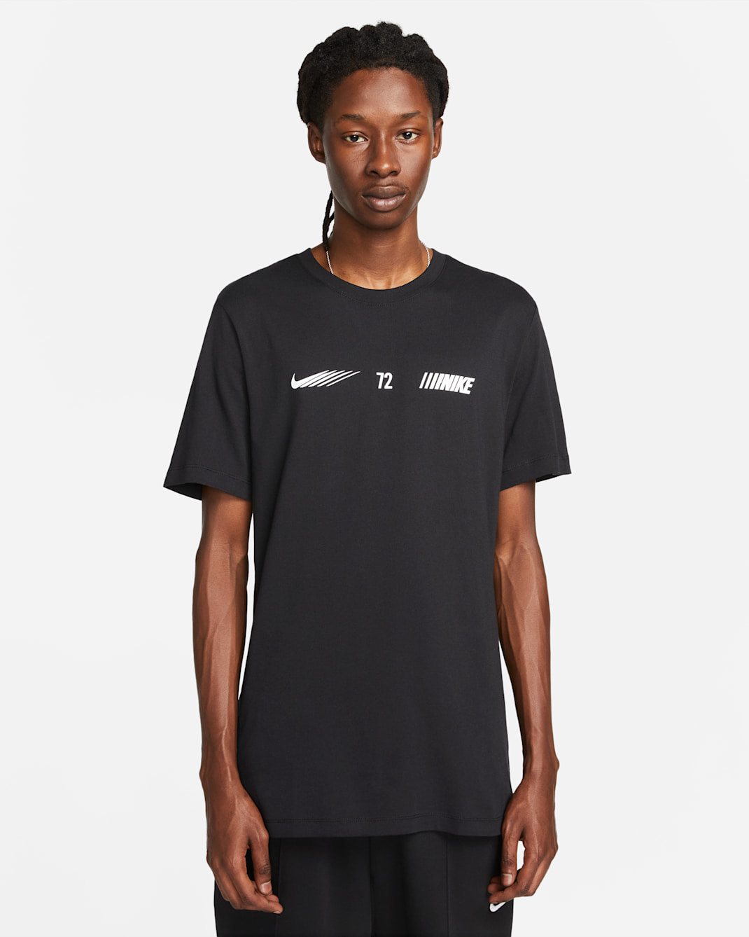 Nike Sportswear Standard Issue Men's T-Shirt - Black