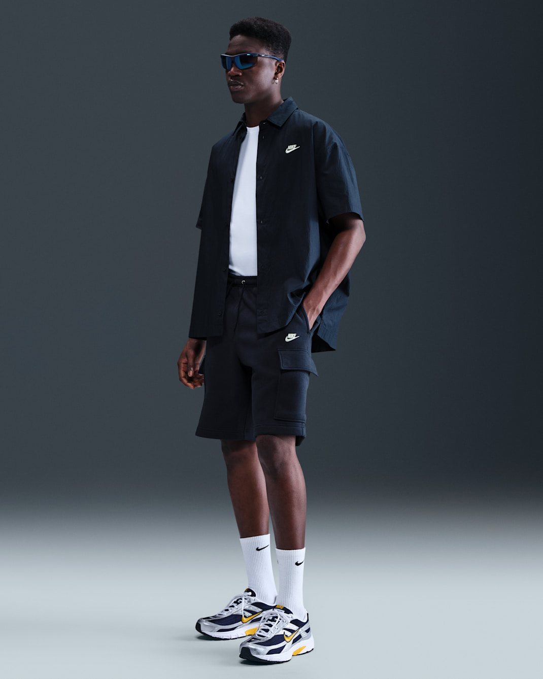 Nike Club Men's Fleece Cargo Shorts - Obsidian/Obsidian/White